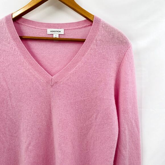 Nordstrom Pink Fade Cashmere V Neck sweater - Picture 1 of 7